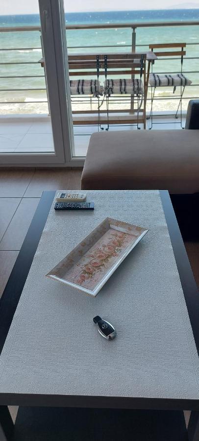 Roses Apartment Peraia  ภายนอก รูปภาพ